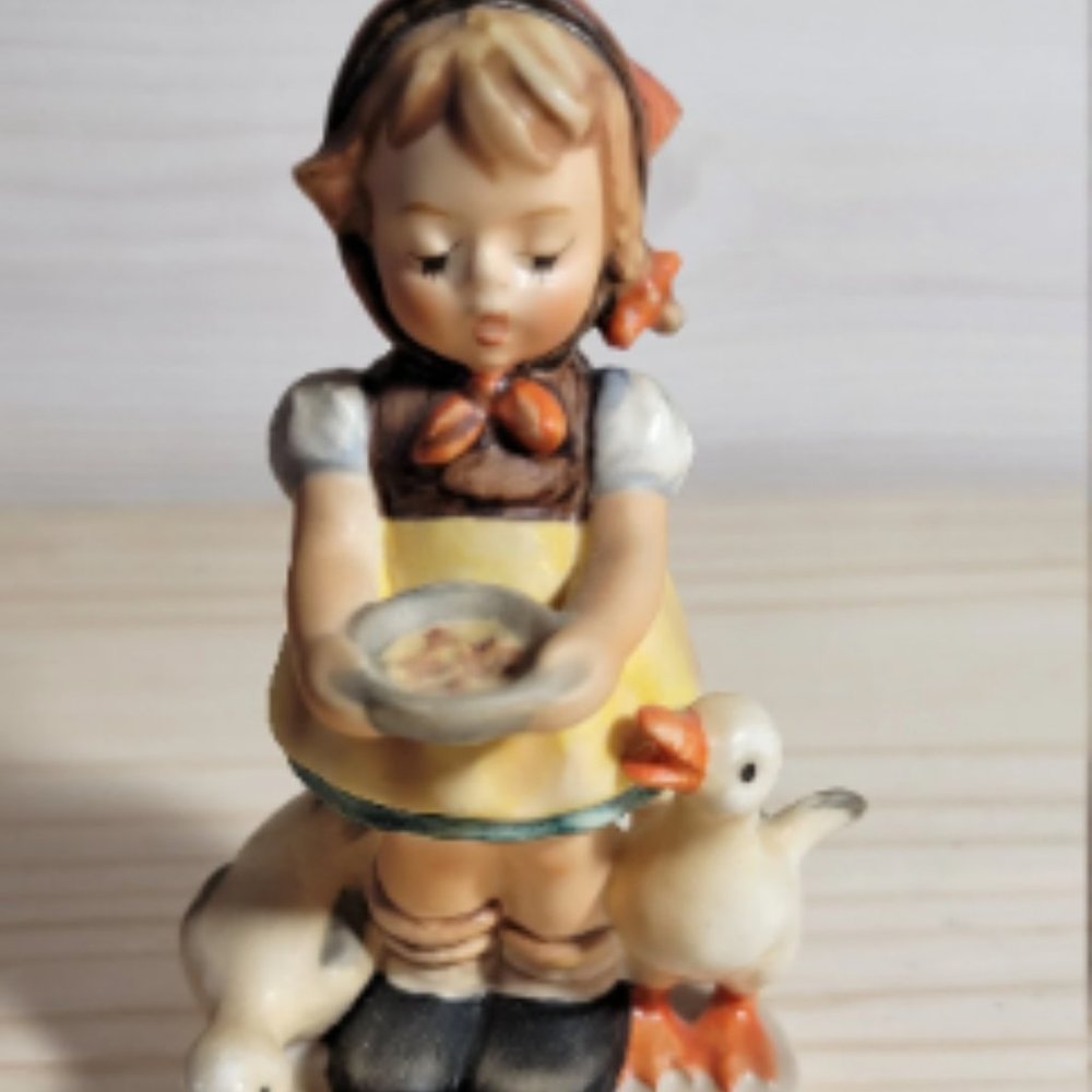 Hummel # 197 2/0 "Be Patient" 1948
